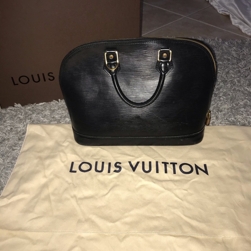 Louis Vuitton Alma bag Epi leather